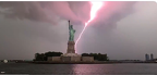 LIghtning hits Statue of Liberty 1